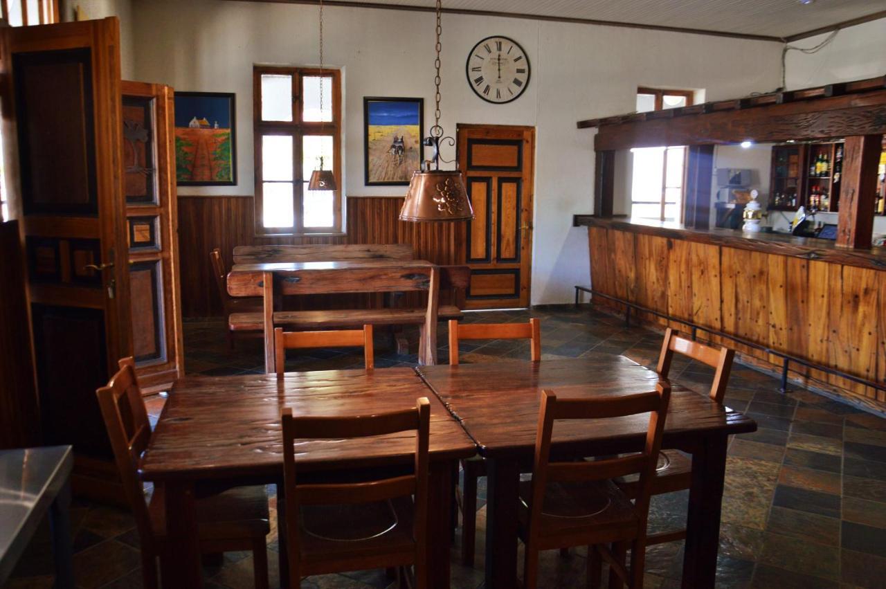 Central Hotel Omaruru Luaran gambar