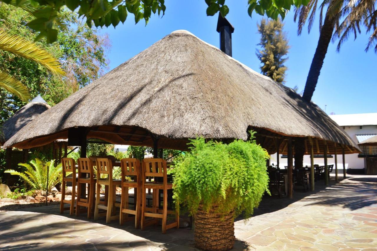 Central Hotel Omaruru Luaran gambar