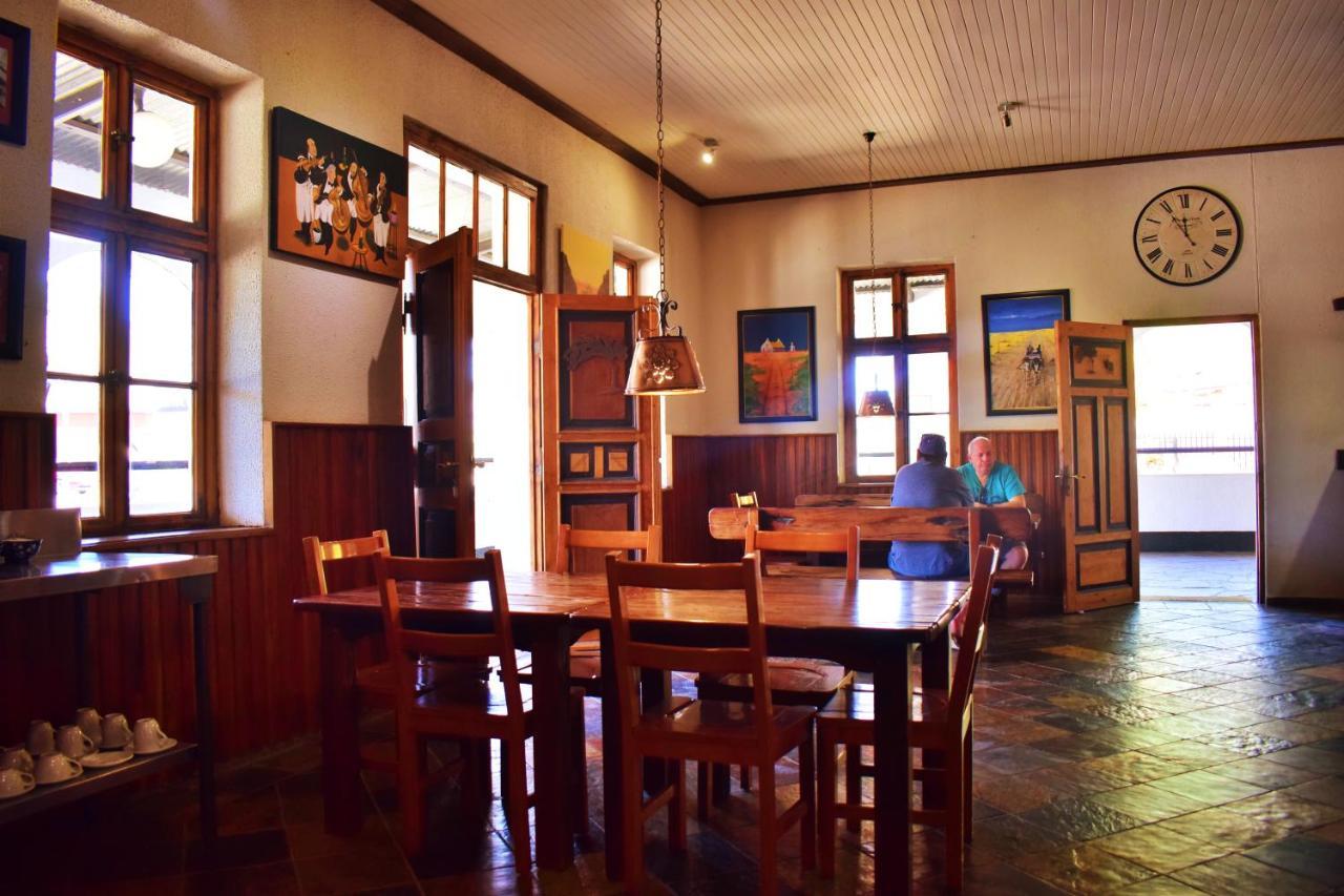 Central Hotel Omaruru Luaran gambar