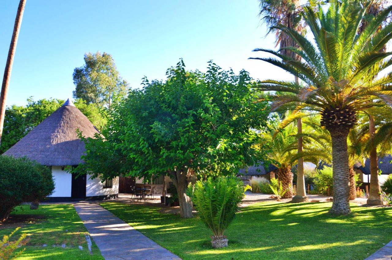 Central Hotel Omaruru Luaran gambar
